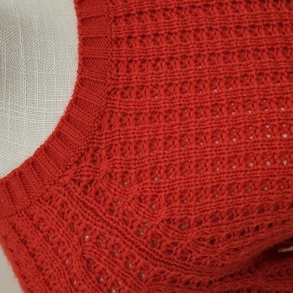 𝅺FOREVER 21 Sweater - Picture 4 of 4